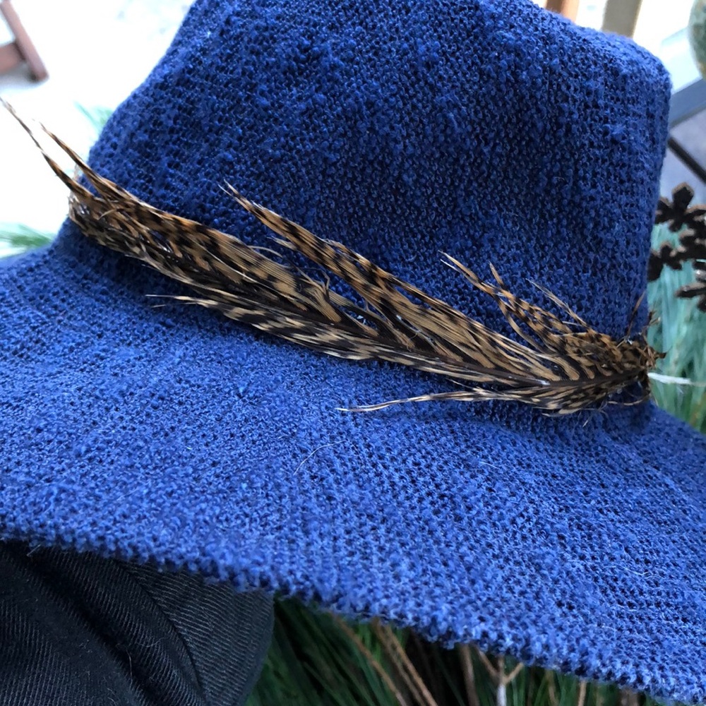 Brim hat - Picture 6 of 6